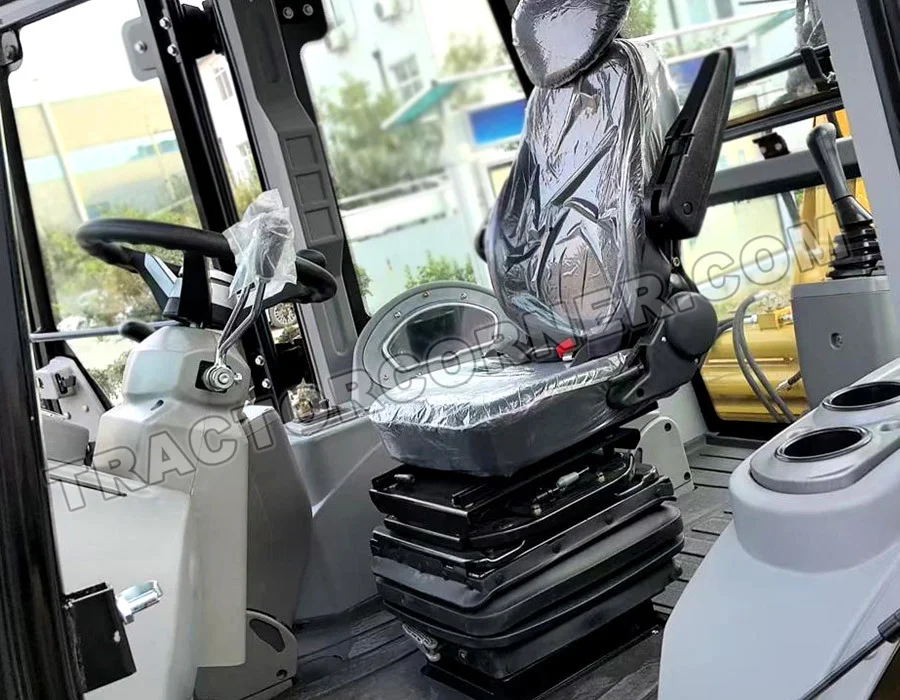 Massive 3CX Backhoe Loader for Sale in Ghana