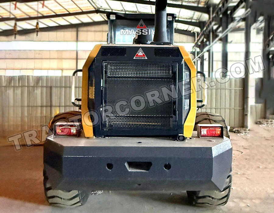 Massive 855 Wheel Loader for Sale in Ghana