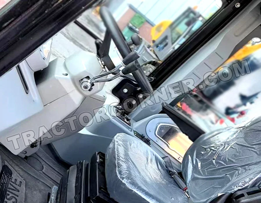 Massive 3CX Side Shift Backhoe Loader for Sale in Ghana