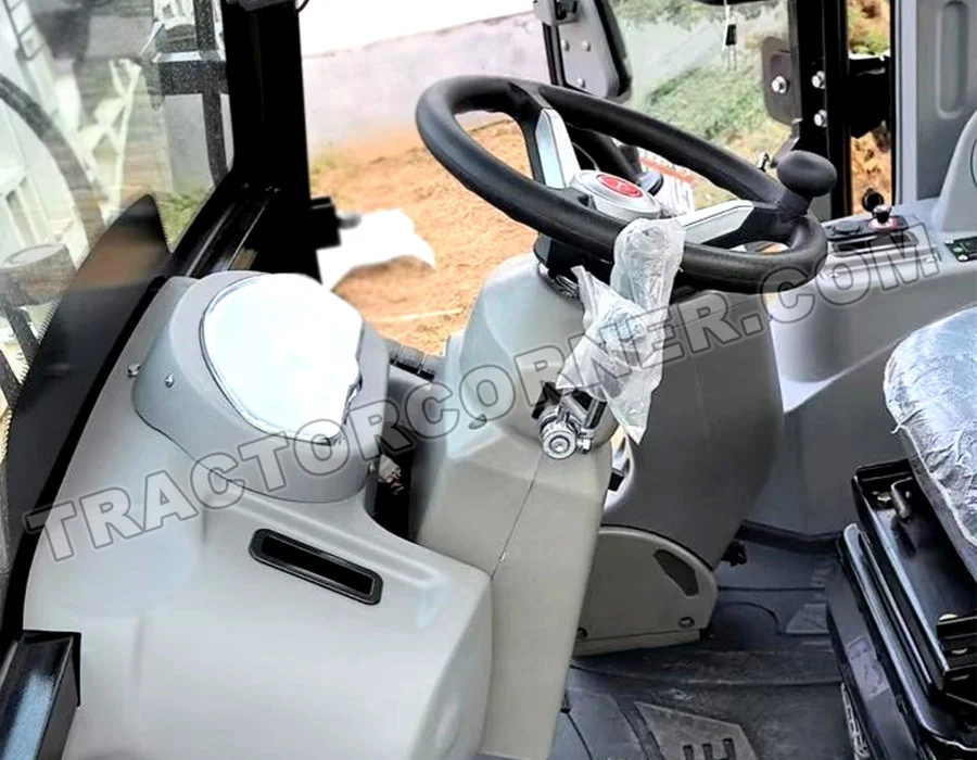 Massive 3CX Side Shift Backhoe Loader for Sale in Ghana