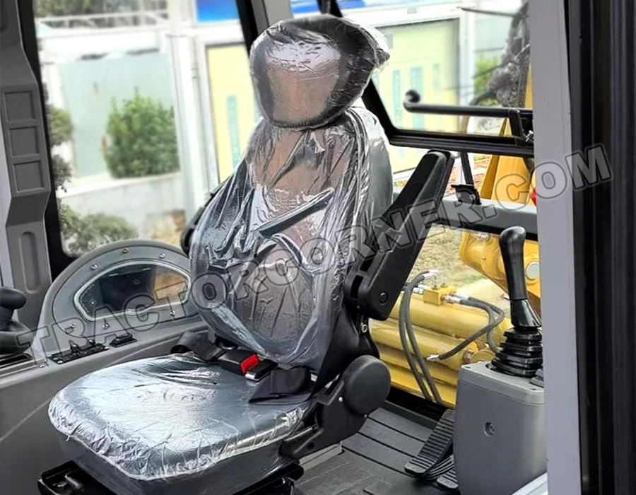 Massive 3CX Side Shift Backhoe Loader for Sale in Ghana