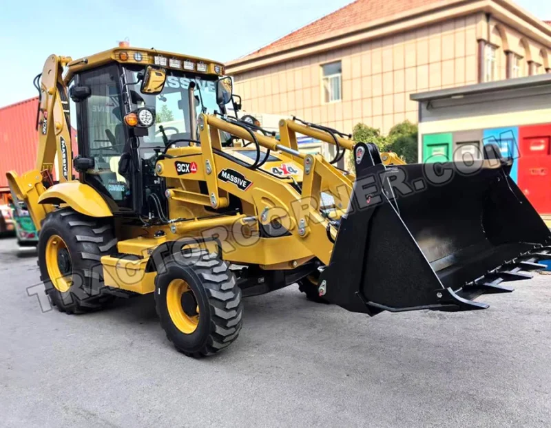 Massive 3CX Backhoe Loader - Tractors and Farm Implements for Sale
